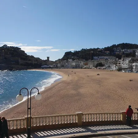 Apartment Stunning In With Wifi Tossa de Mar